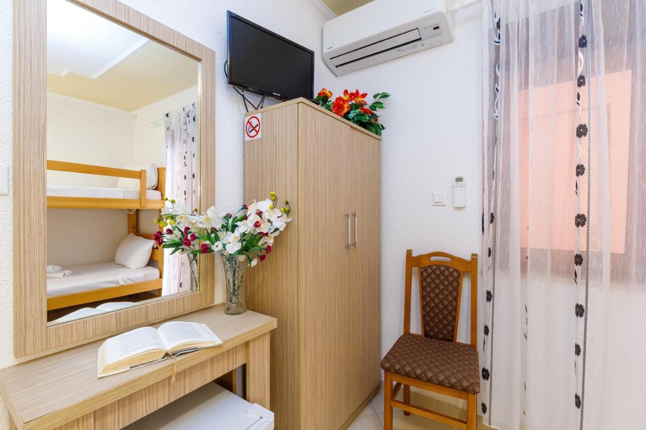 Genoa Rooms โปเรช ภายนอก รูปภาพ