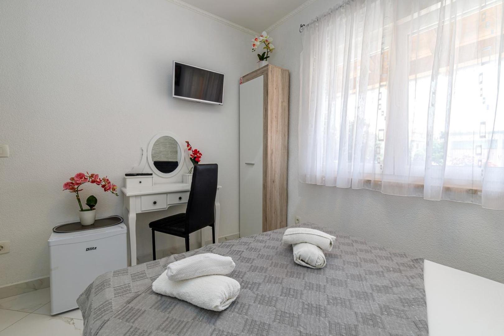 Genoa Rooms โปเรช ห้อง รูปภาพ