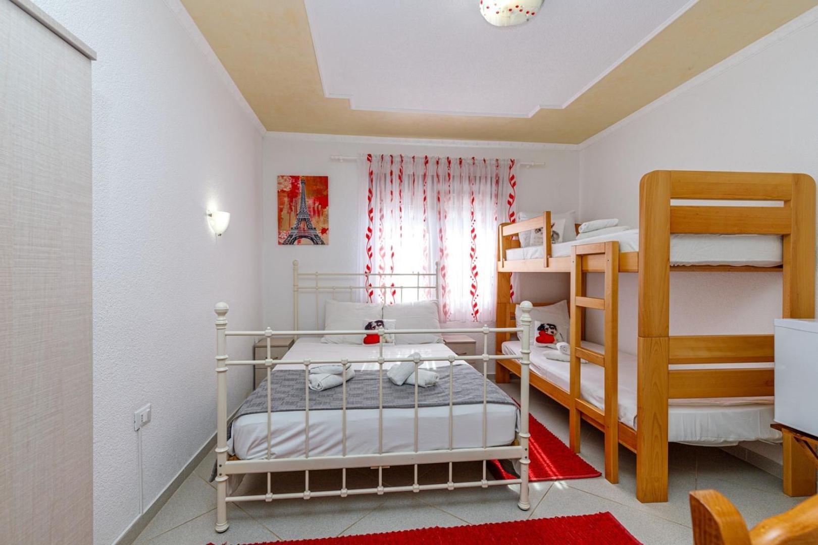 Genoa Rooms โปเรช ห้อง รูปภาพ